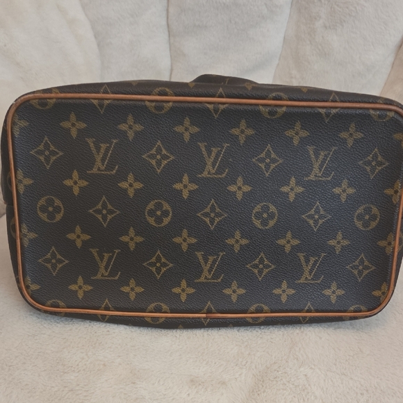 Louis Vuitton Palermo PM Shoulder Bag - Picture 6 of 13